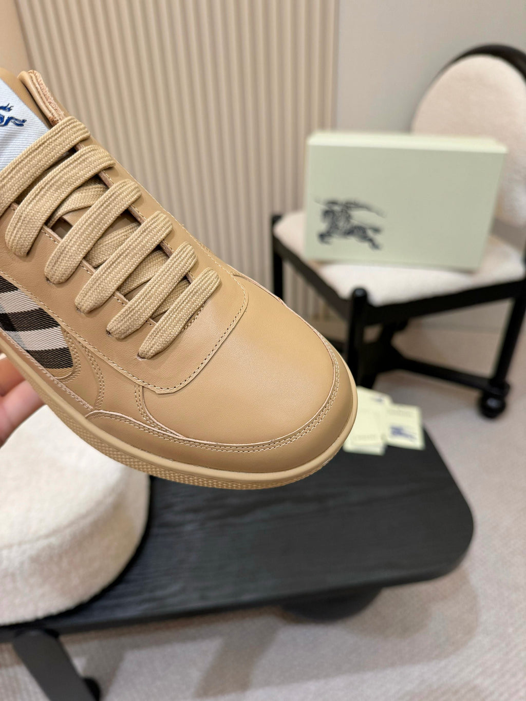 BURBERRY 26S SNEAKERS IN LIGHT BROWN AND BLACK CALFSKIN