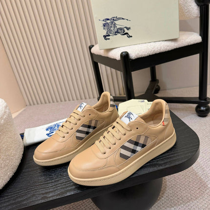BURBERRY 26S SNEAKERS IN LIGHT BROWN AND BLACK CALFSKIN