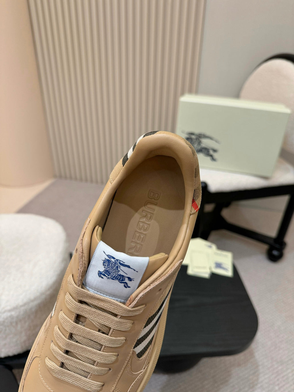 BURBERRY 26S SNEAKERS IN LIGHT BROWN AND BLACK CALFSKIN