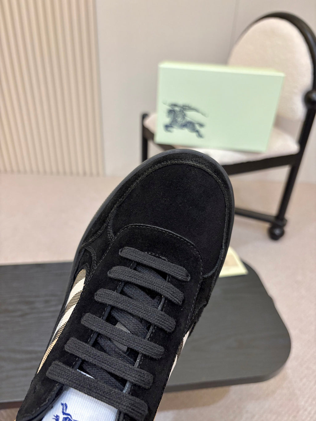 BURBERRY 26S SNEAKERS IN BLACK SUEDE