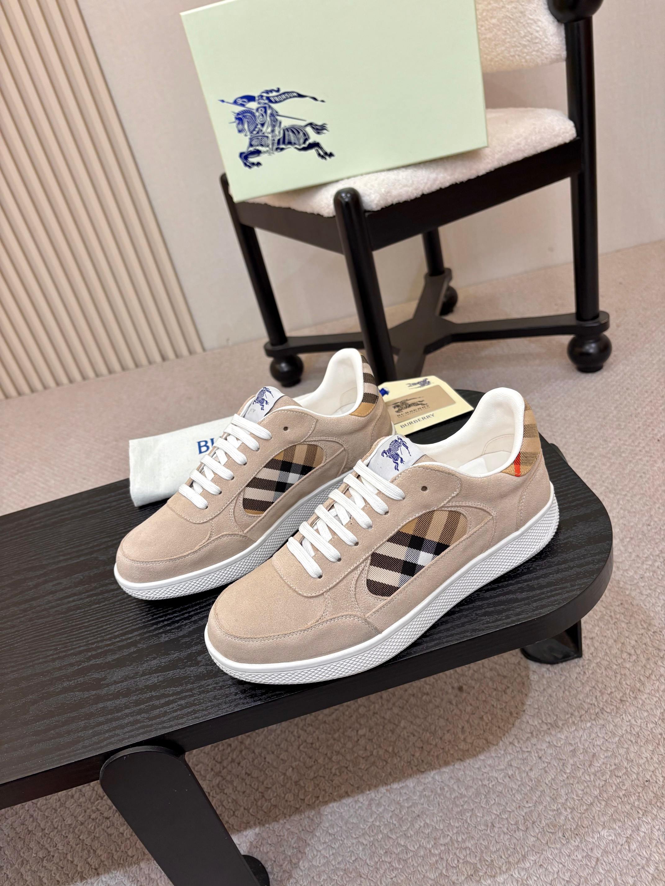 BURBERRY 26S SNEAKERS IN SAND BEIGE SUEDE