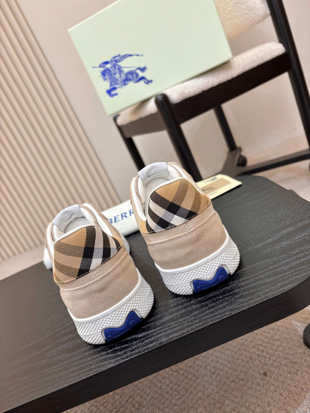 BURBERRY 26S SNEAKERS IN SAND BEIGE SUEDE
