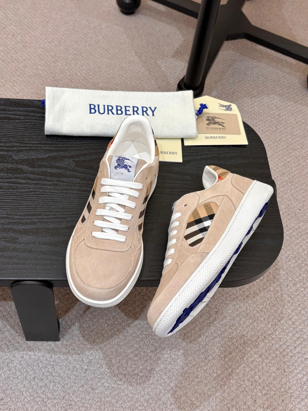BURBERRY 26S SNEAKERS IN SAND BEIGE SUEDE