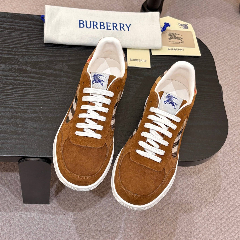 BURBERRY 26S SNEAKERS IN BROWN SUEDE