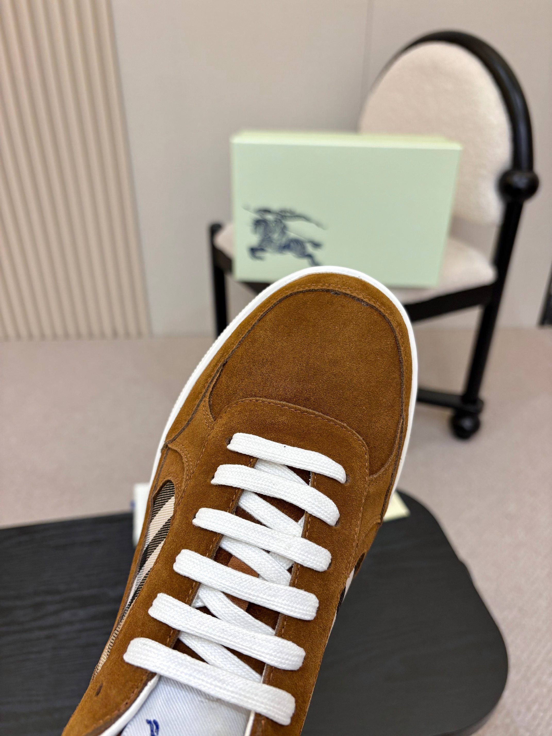 BURBERRY 26S SNEAKERS IN BROWN SUEDE