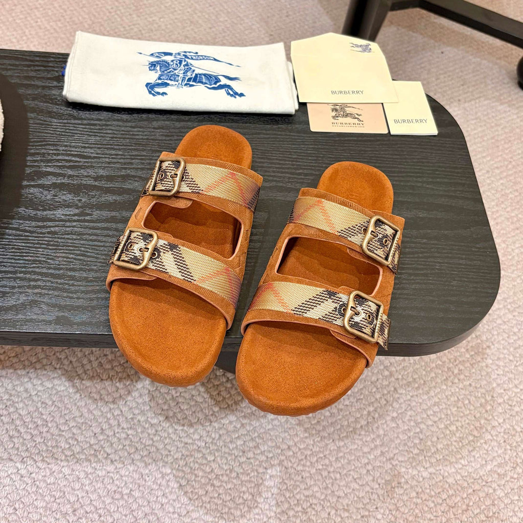 BURBERRY 26S DOUBLE BUCKLE SANDALS IN ORANGE BROWN SUEDE