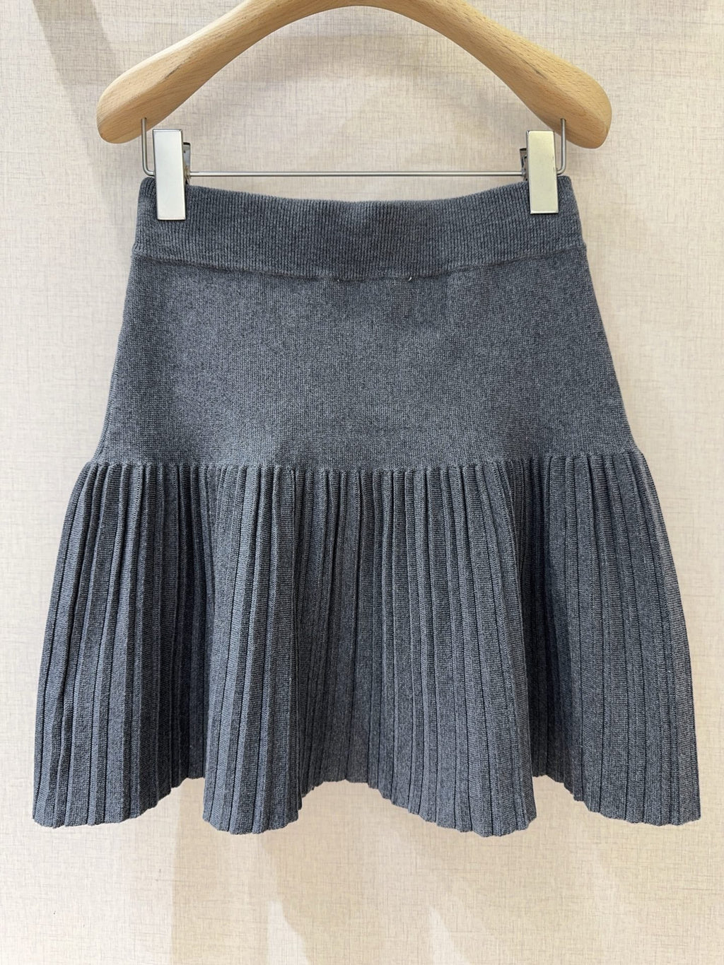 MIUMIU KNIT PLEATED SKIRT STYLE 803