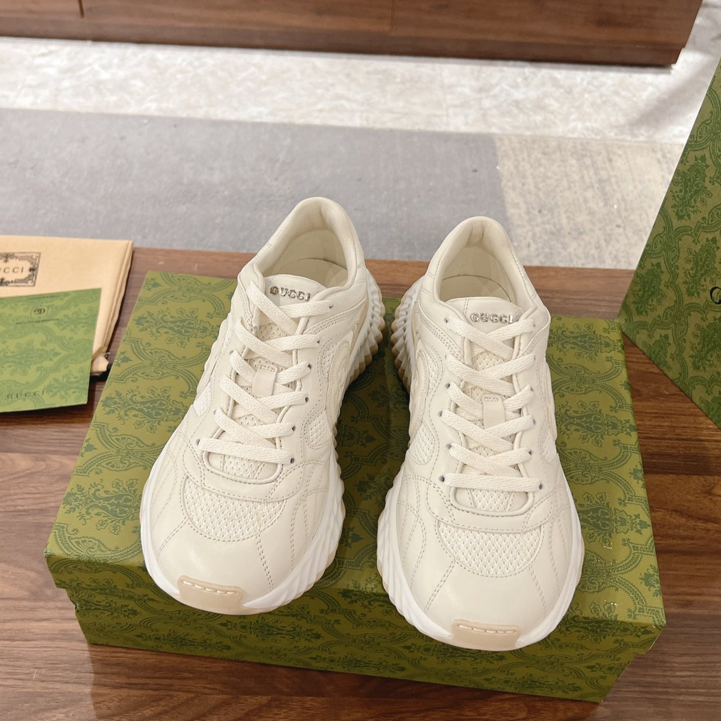 GG RIPPLE SNEAKER  cream