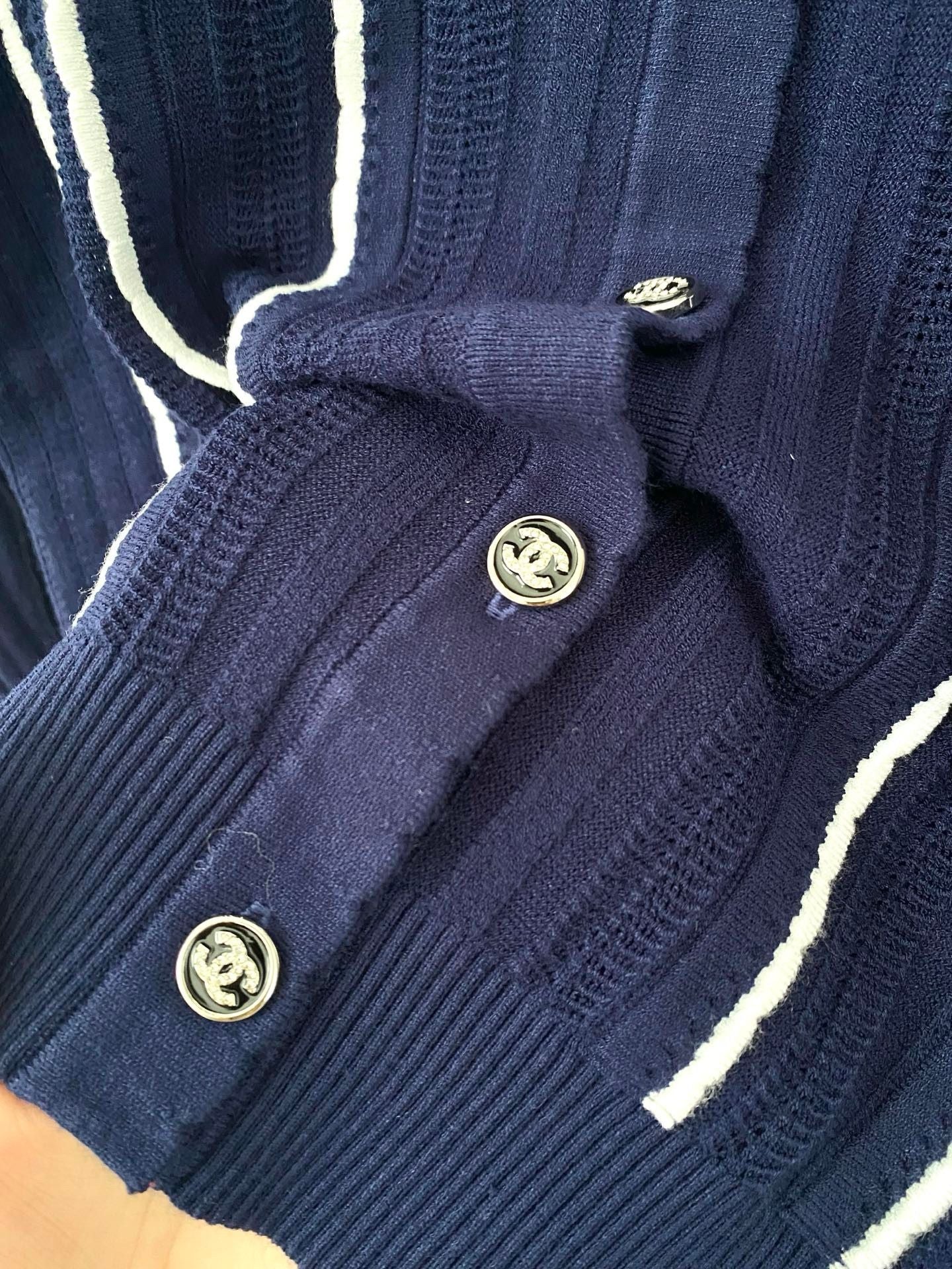 CC 25 Cardigan In Navy Blue Wool