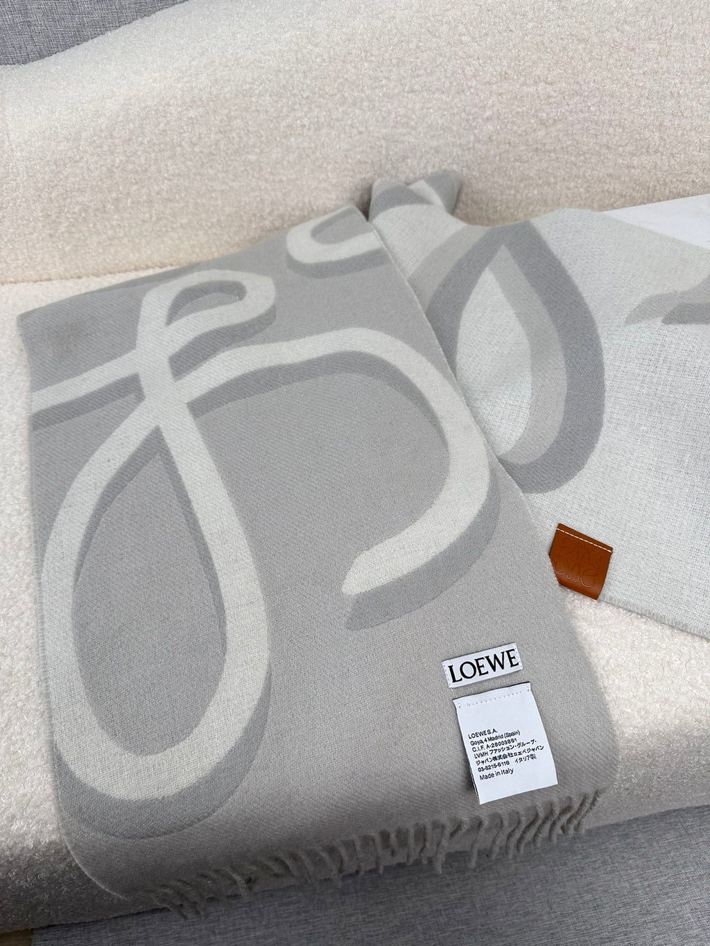 LOEWE 26S SCARF 180 IN CASHMERE 508522