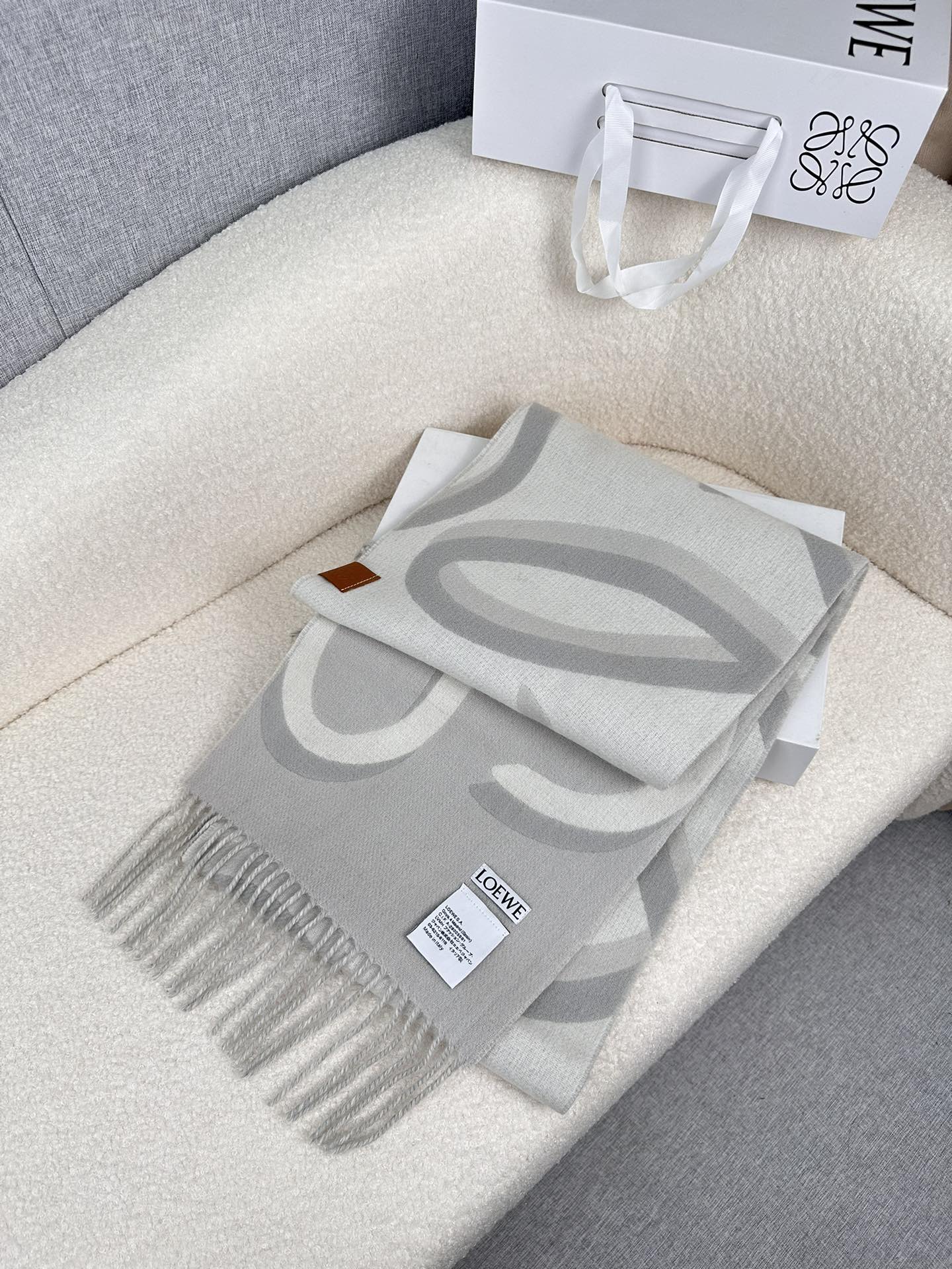 LOEWE 26S SCARF 180 IN CASHMERE 508522