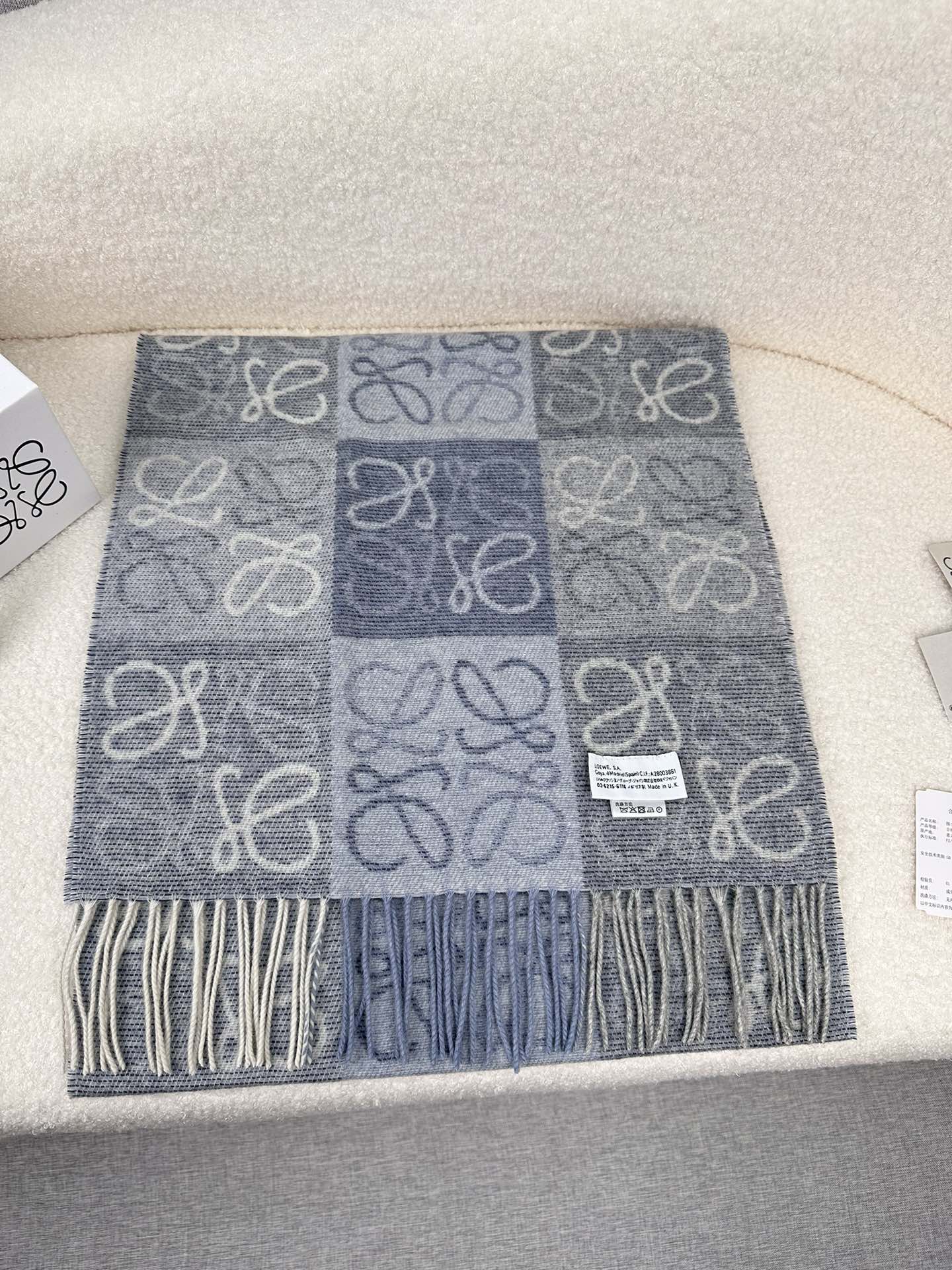 LOEWE 26S SCARF 200 IN CASHMERE 126266