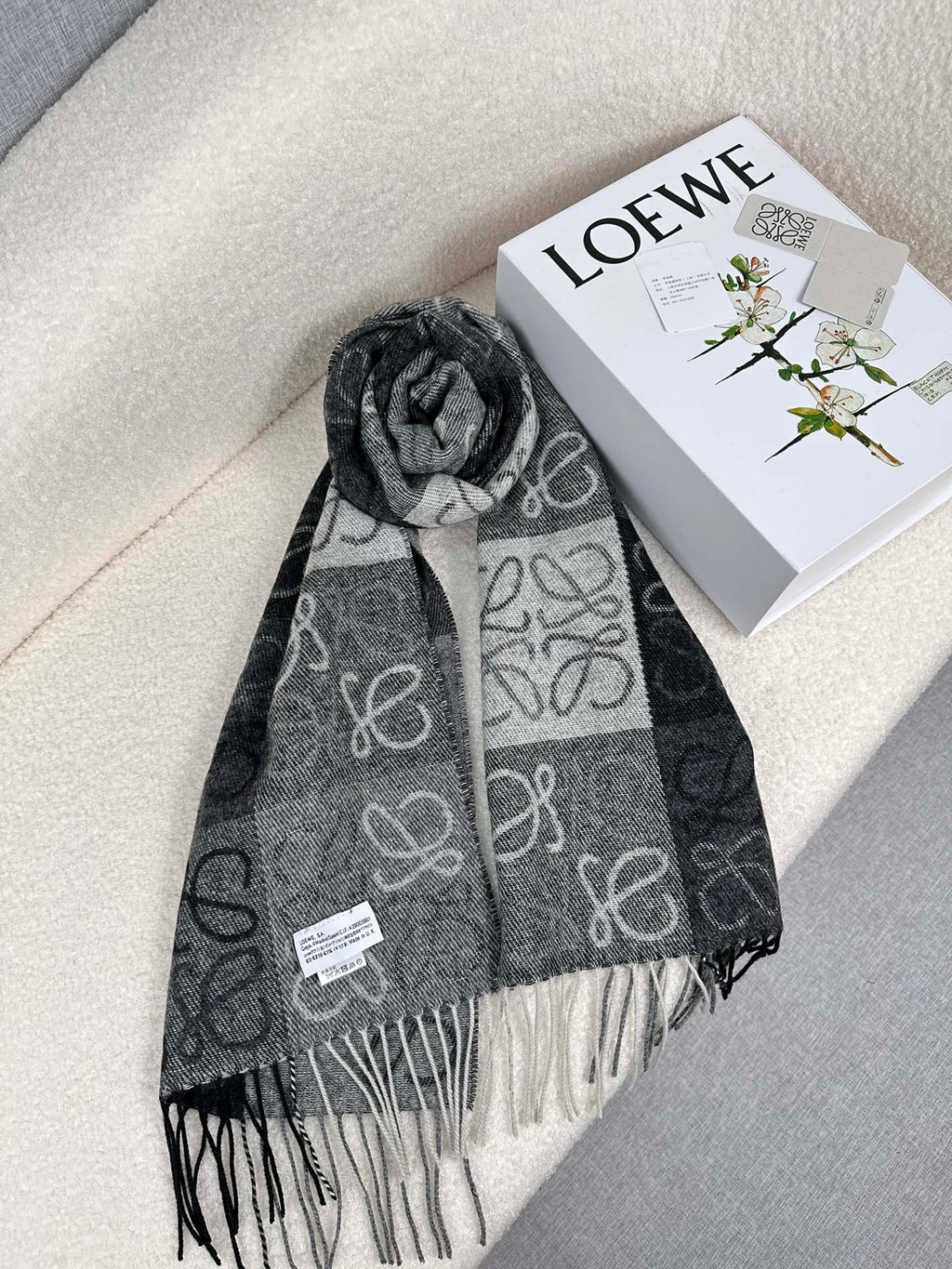 LOEWE 26S SCARF 200 IN CASHMERE 126267