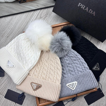 BEANIE HAT IN COIN GRAY WOOL 352378