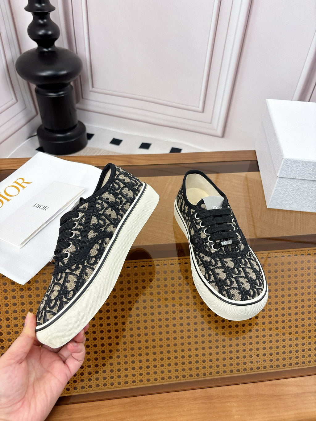DIOR 26S LOW TOP SNEAKERS 35MM IN BLACK OBLIQUE CANVAS WITH RUBBER SOLE