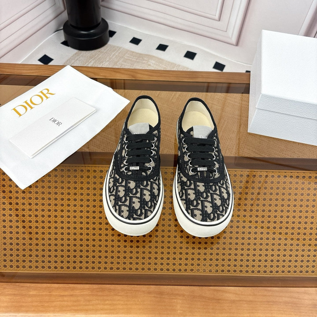DIOR 26S LOW TOP SNEAKERS 35MM IN BLACK OBLIQUE CANVAS WITH RUBBER SOLE