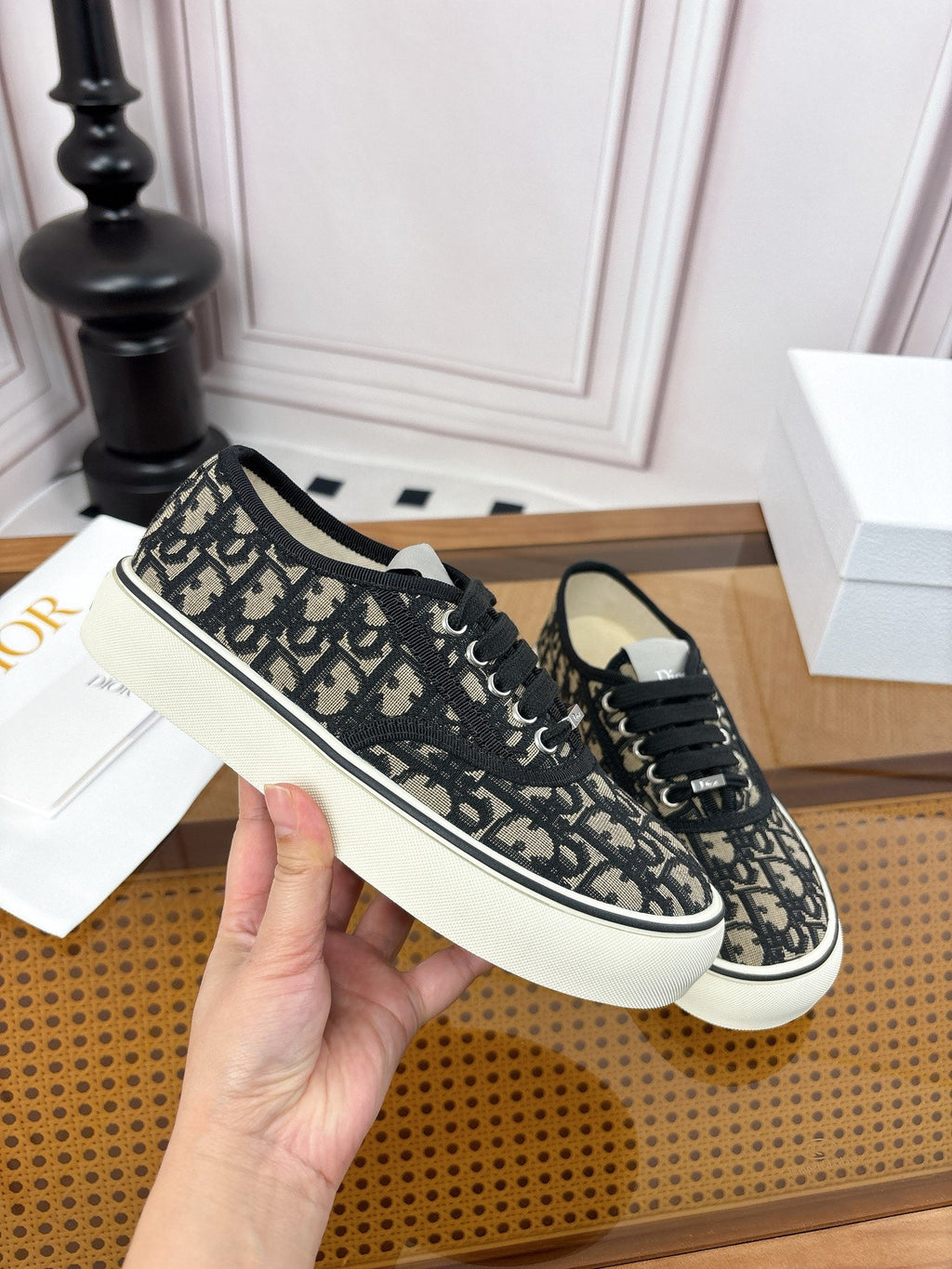 DIOR 26S LOW TOP SNEAKERS 35MM IN BLACK OBLIQUE CANVAS WITH RUBBER SOLE