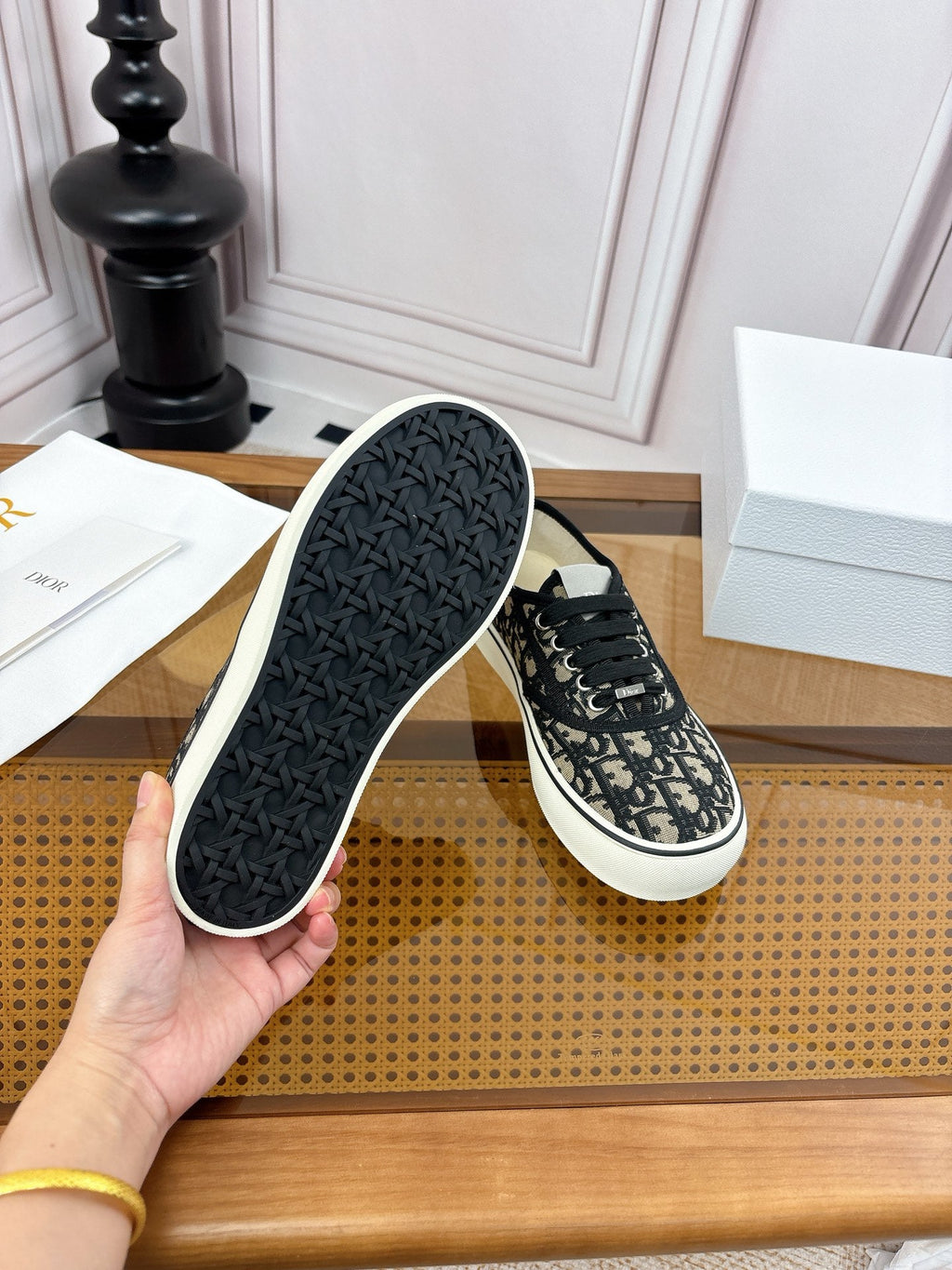 DIOR 26S LOW TOP SNEAKERS 35MM IN BLACK OBLIQUE CANVAS WITH RUBBER SOLE