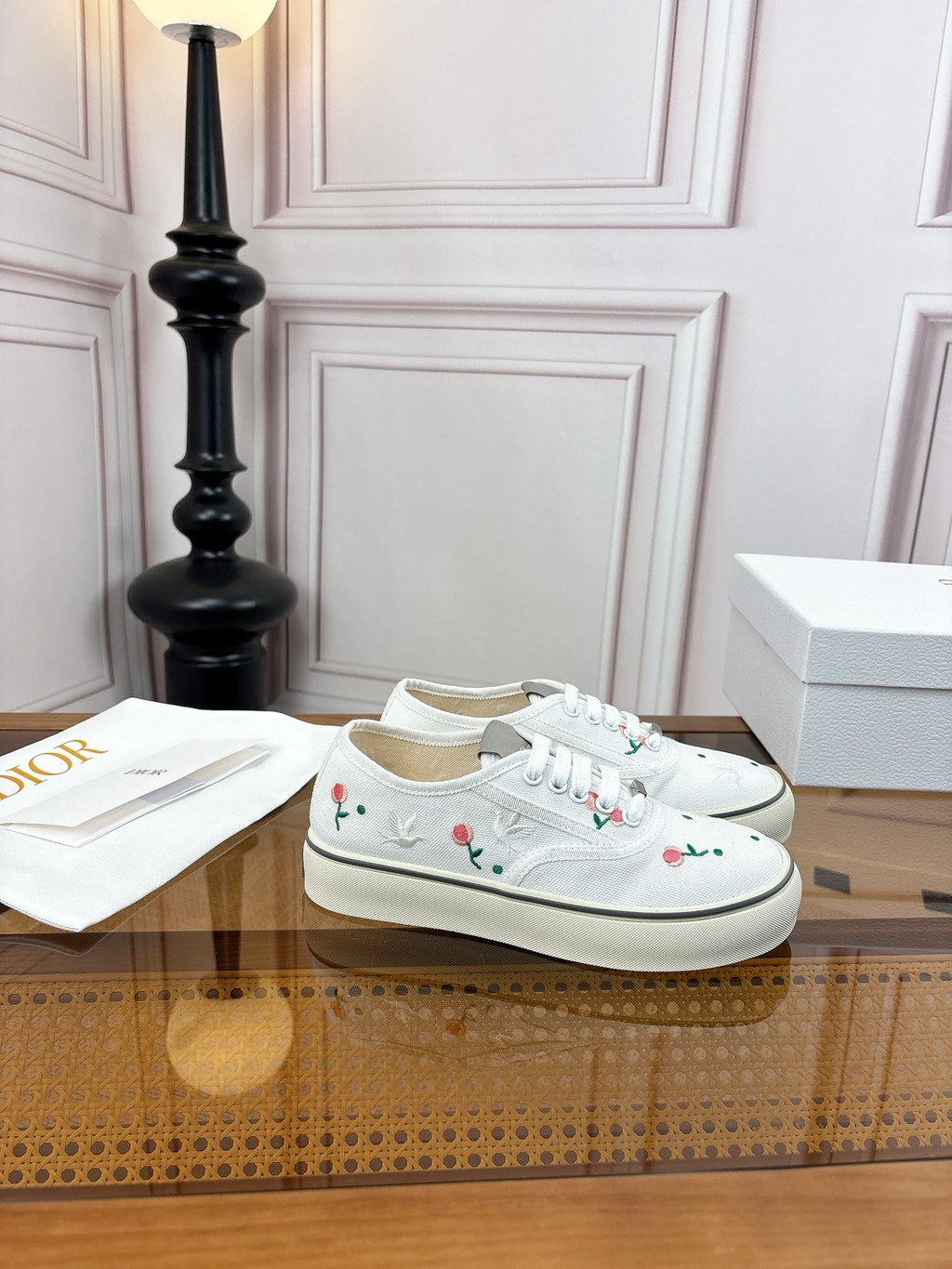 DIOR 26S LOW TOP SNEAKERS IN WHITE CANVAS WITH FLORAL EMBROIDERY
