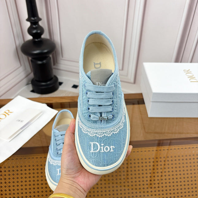 DIOR 26S LOW TOP SNEAKERS IN LIGHT BLUE CANVAS WITH WHITE LACE TRIM & LOGO PRINT
