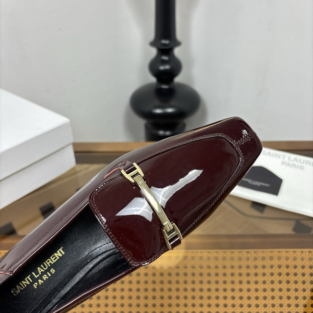 YSL 26S SQUARE-TOE LOAFERS IN DARK RED GLOSSY CALFSKIN WITH METAL BAR