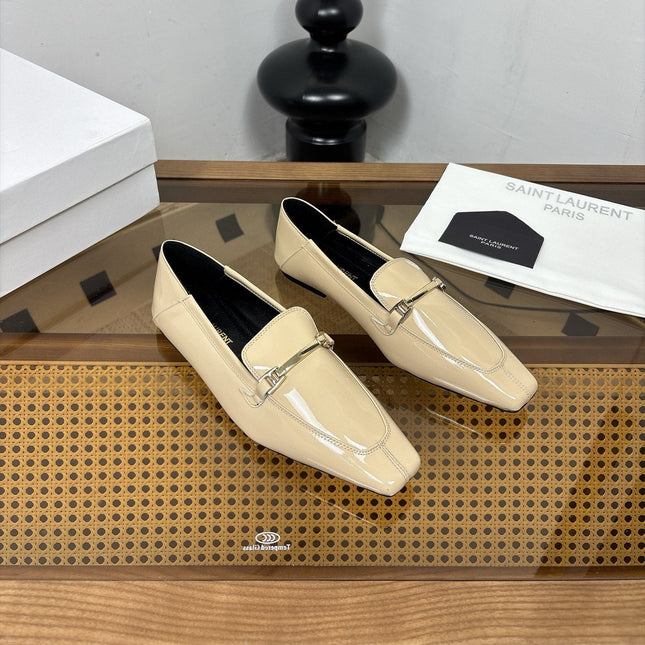 YSL 26S SQUARE-TOE LOAFERS IN BEIGE CREAM GLOSSY CALFSKIN WITH METAL BAR
