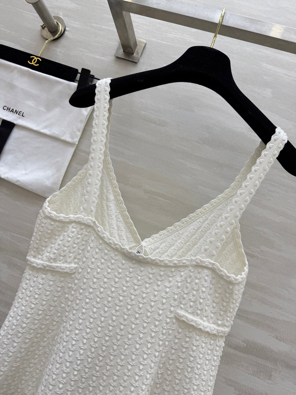 CHANEL WHITE SPAGHETTI STRAP TOP 265024