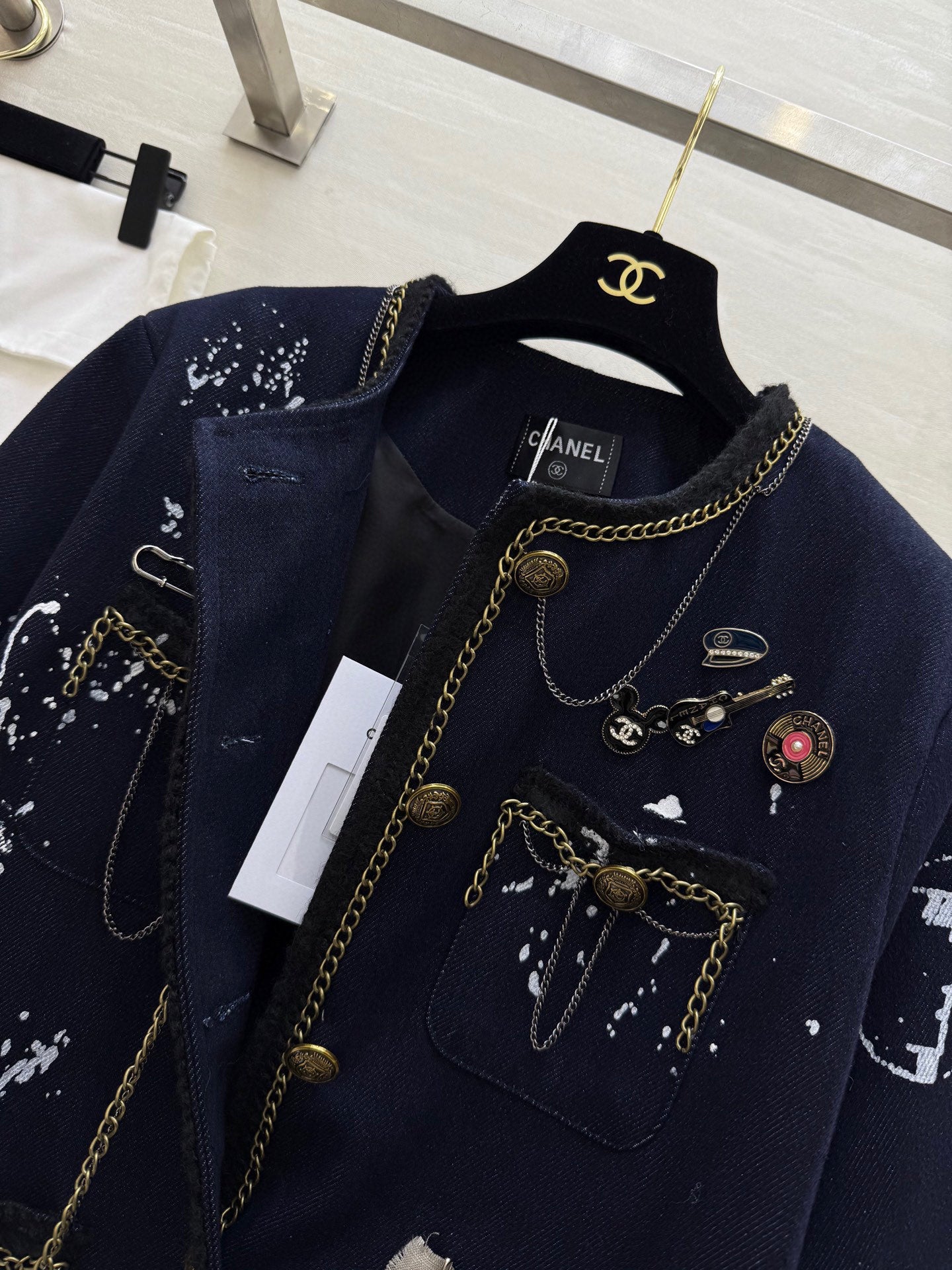 CHANEL 25S COAT STYLE 236