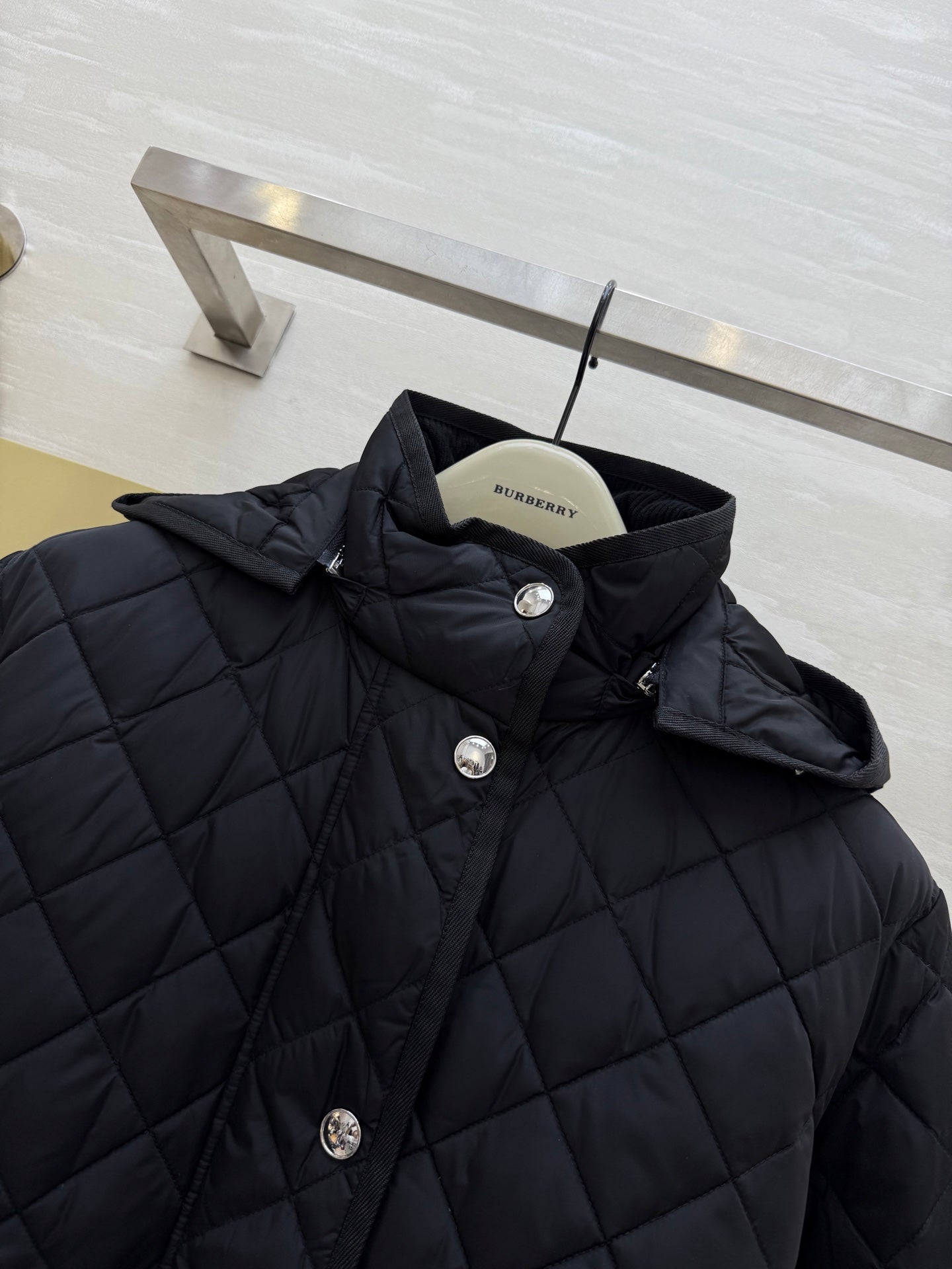 BURBERRY 25S HOODED DOWN COAT 164