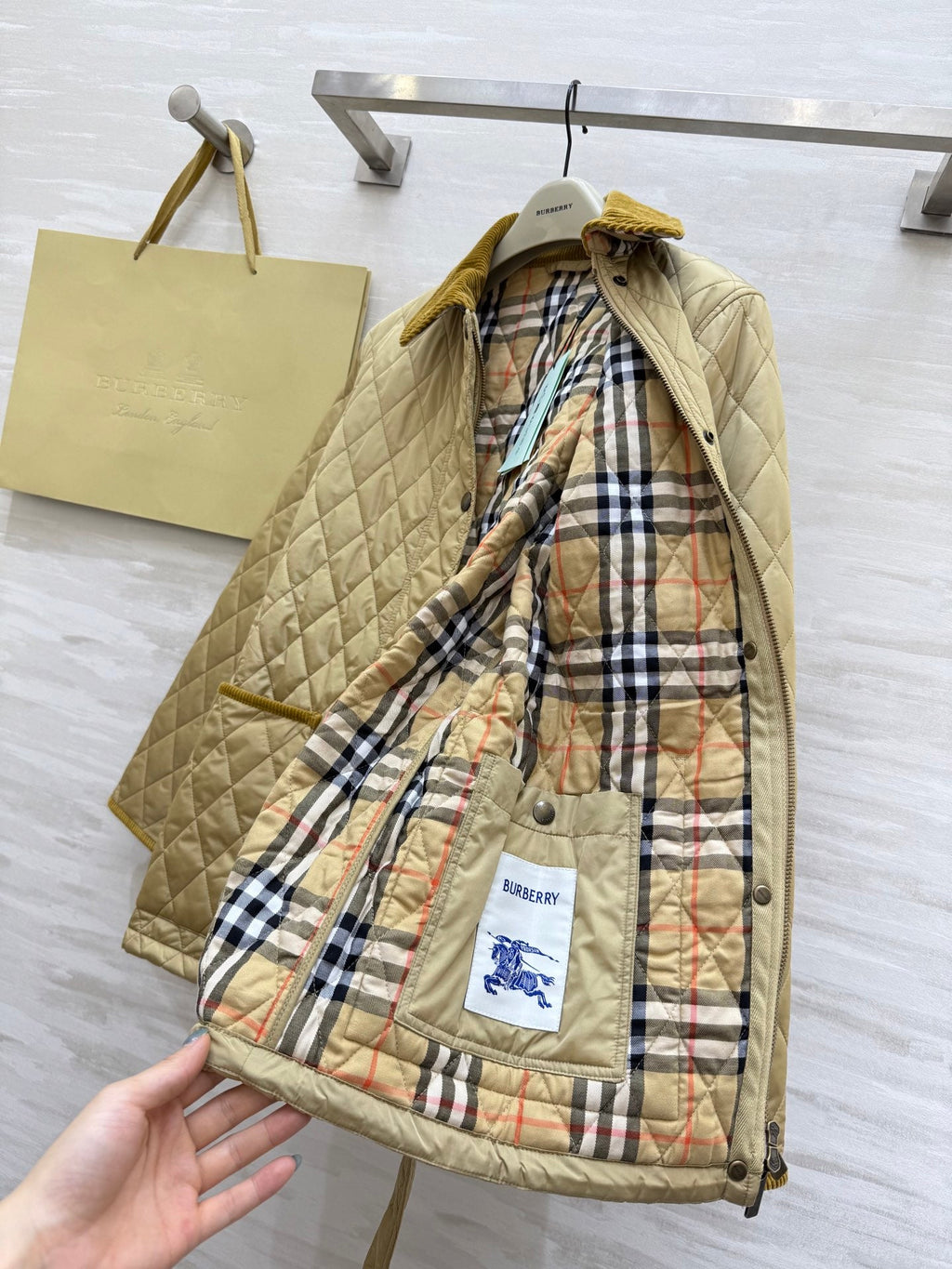 BURBERRY 25S DOWN JACKET 094