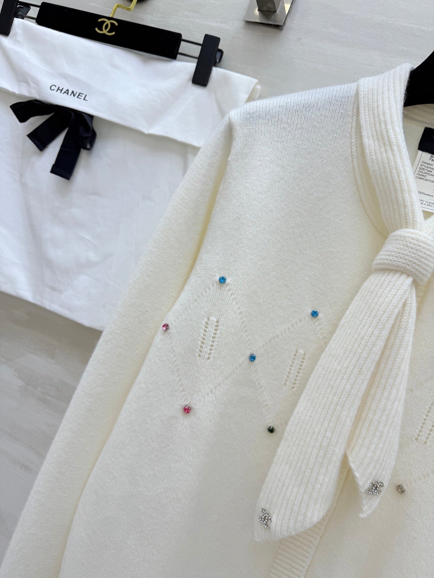 CHANEL 25S CASHMERE SWEATER 271