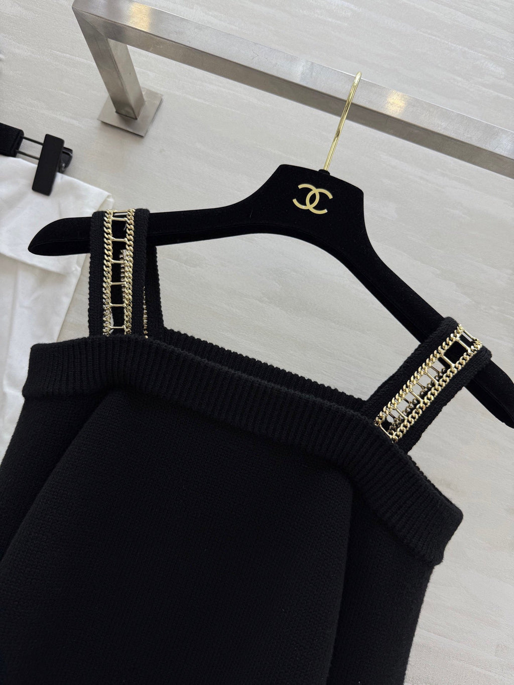 CHANEL 25S CASHMERE CAMISOLE 472