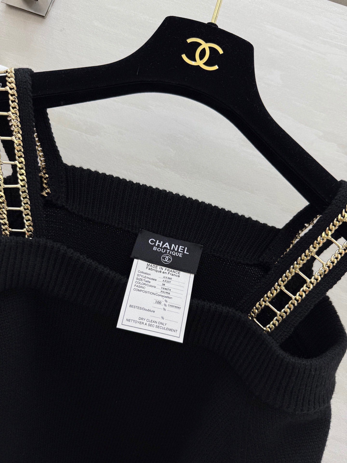 CHANEL 25S CASHMERE CAMISOLE 472