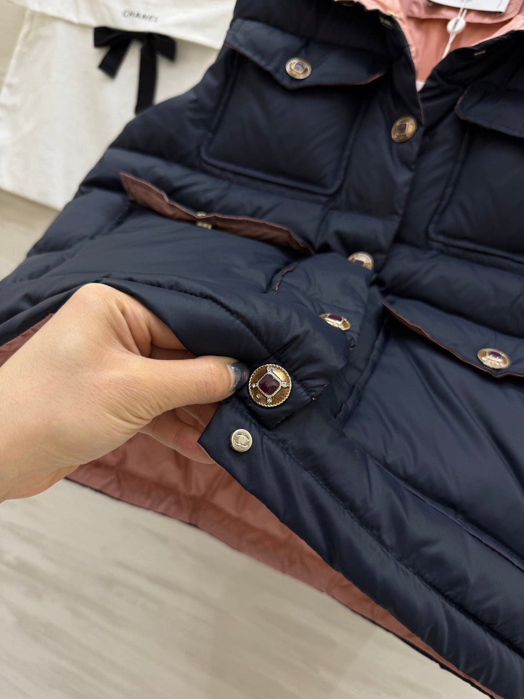 CHANEL 25S DOWN VEST 482