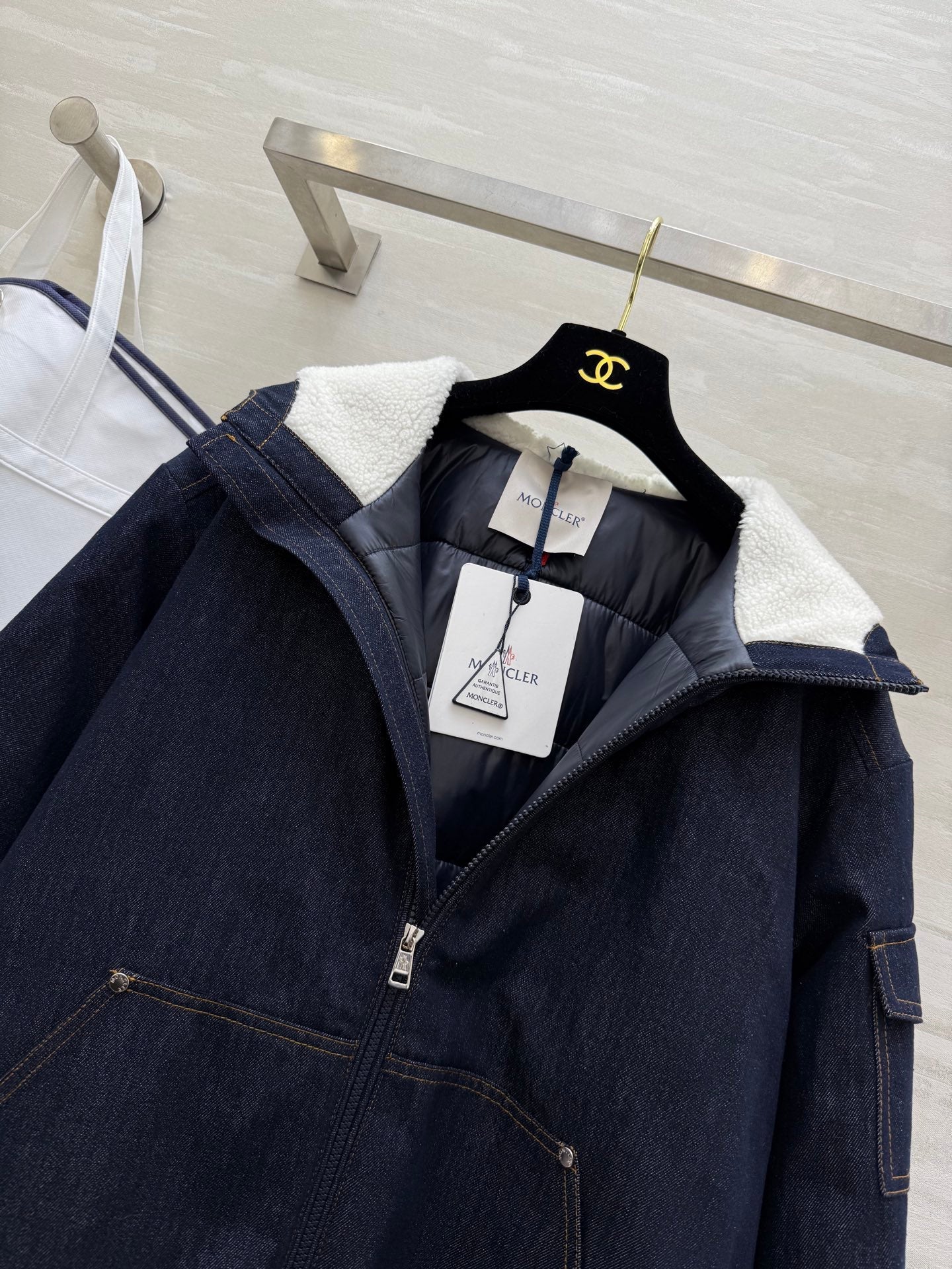 MONCLER 25S COTTON DENIM HOODED JACKET 345