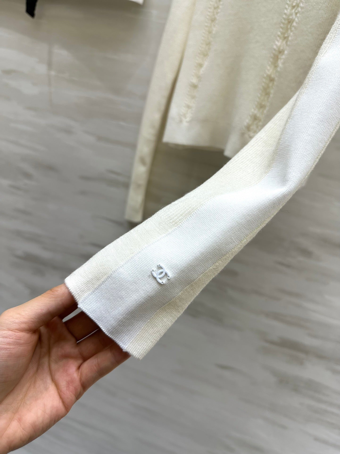 CHANEL 26S TURTLENECK SWEATER 679