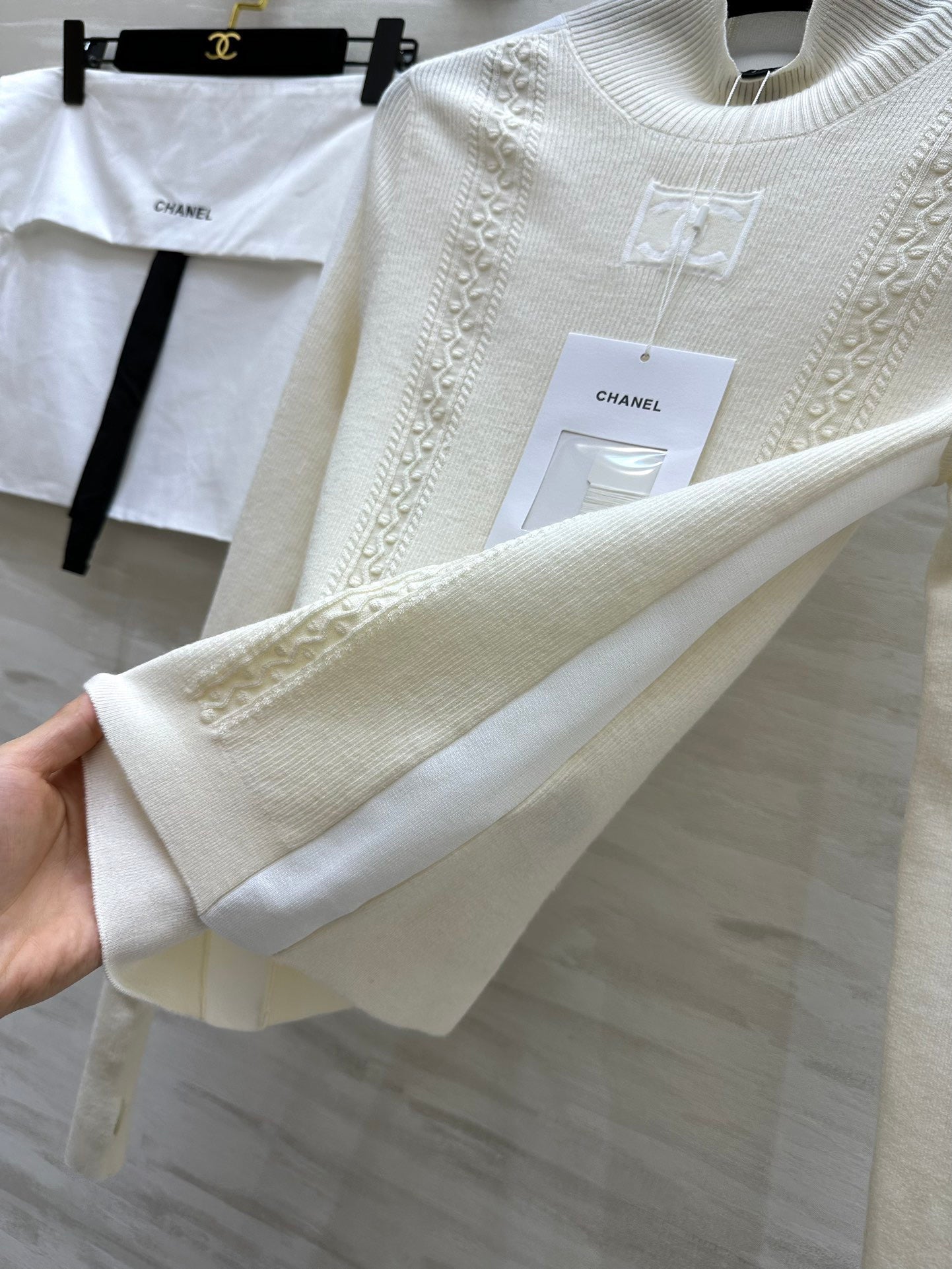 CHANEL 26S TURTLENECK SWEATER 679