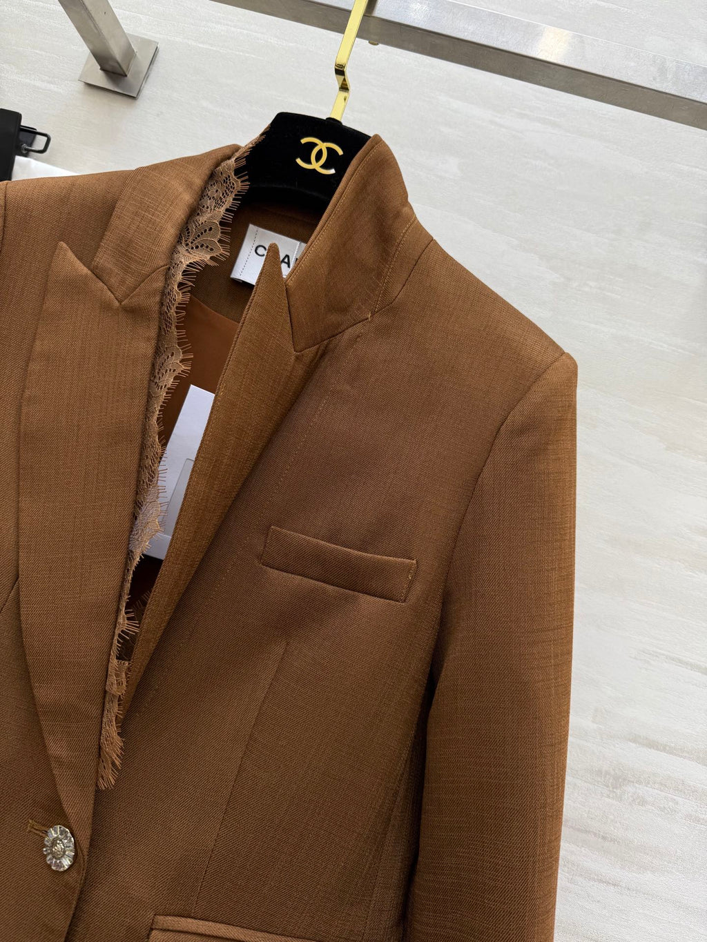 CHANEL 26S LACE-TRIMMED BLAZER 810