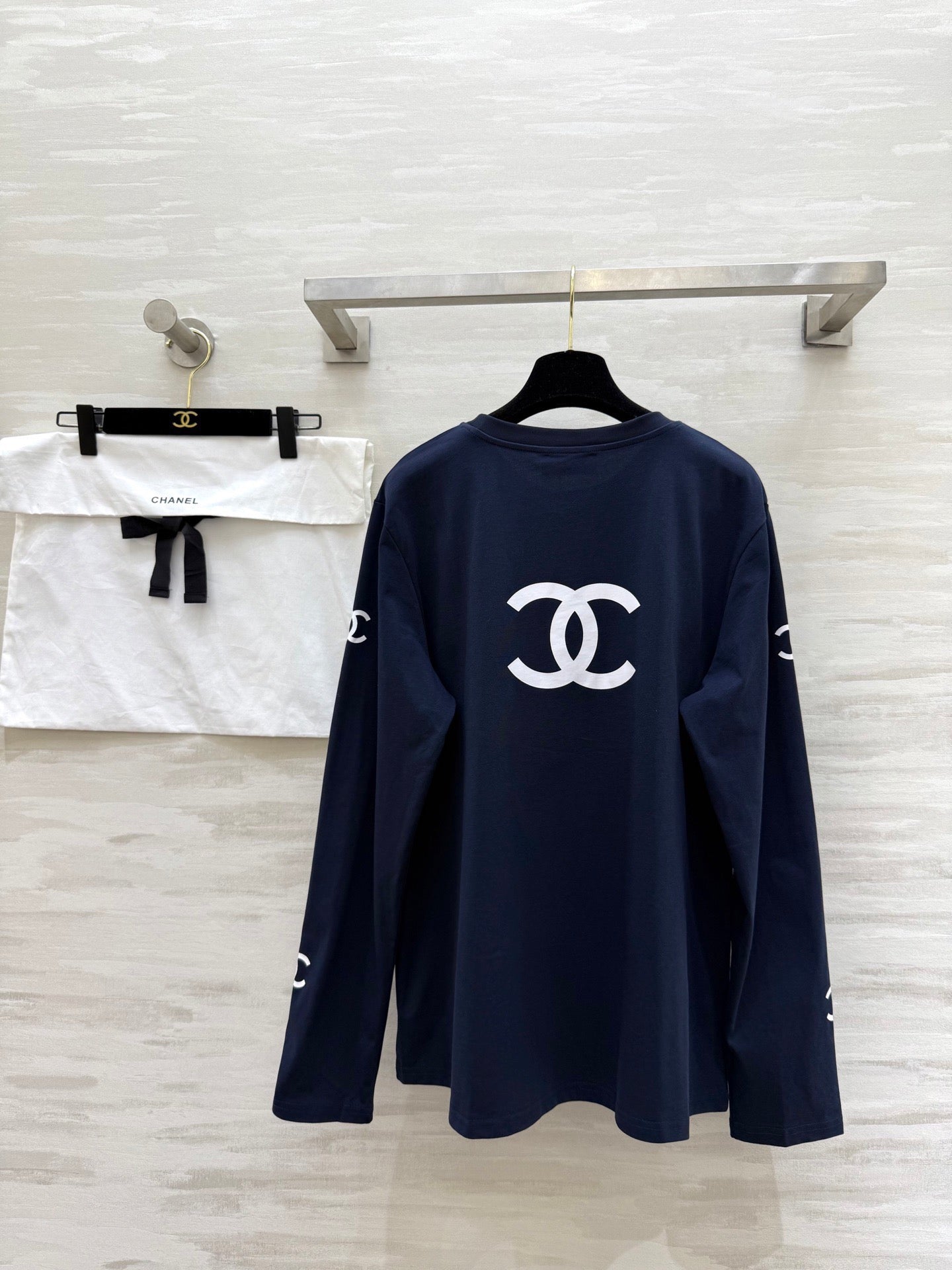 CHANEL 26S LONG-SLEEVE T-SHIRT 975