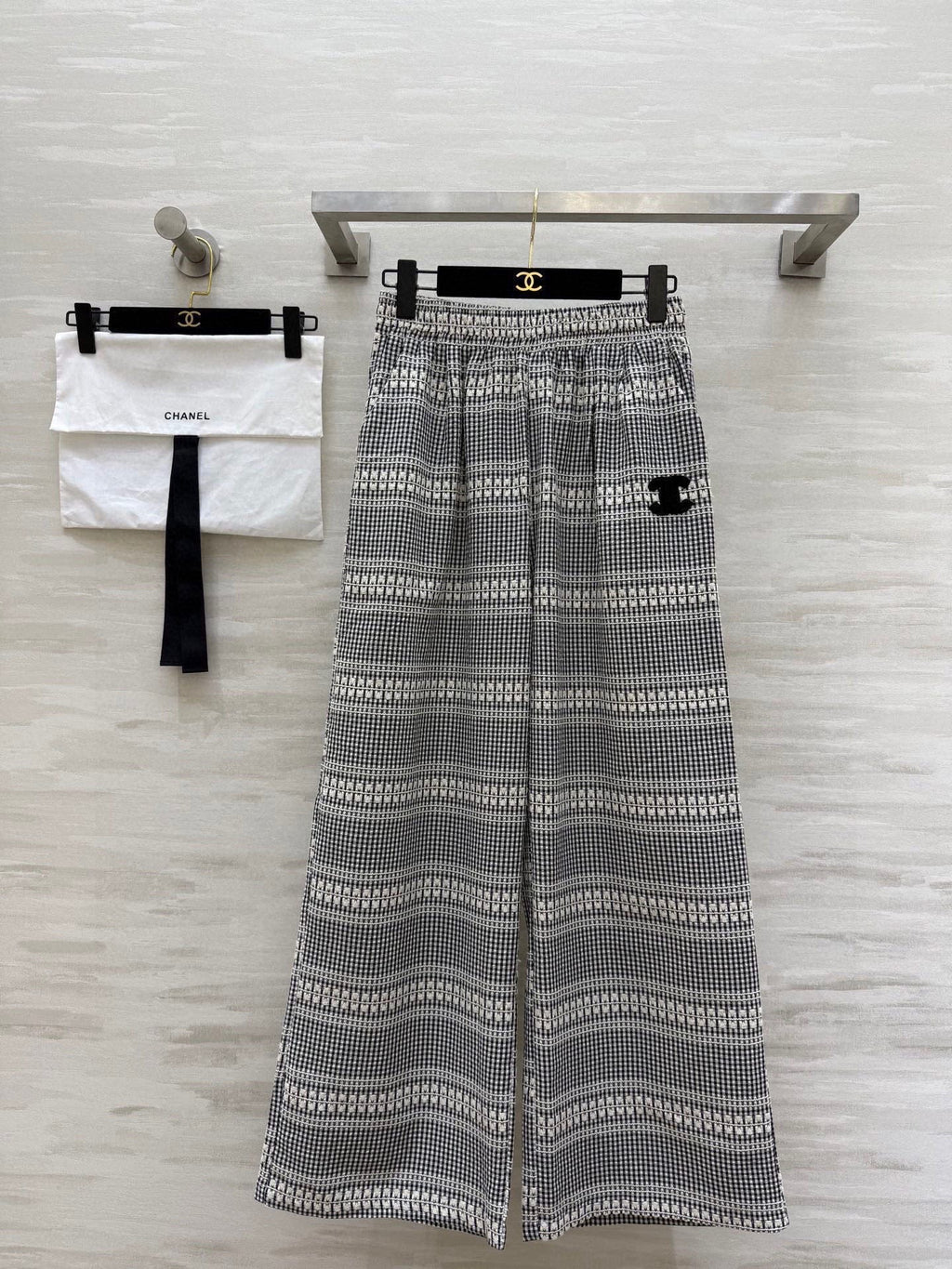 CHANEL 26S WIDE-LEG PLAID PANTS 971