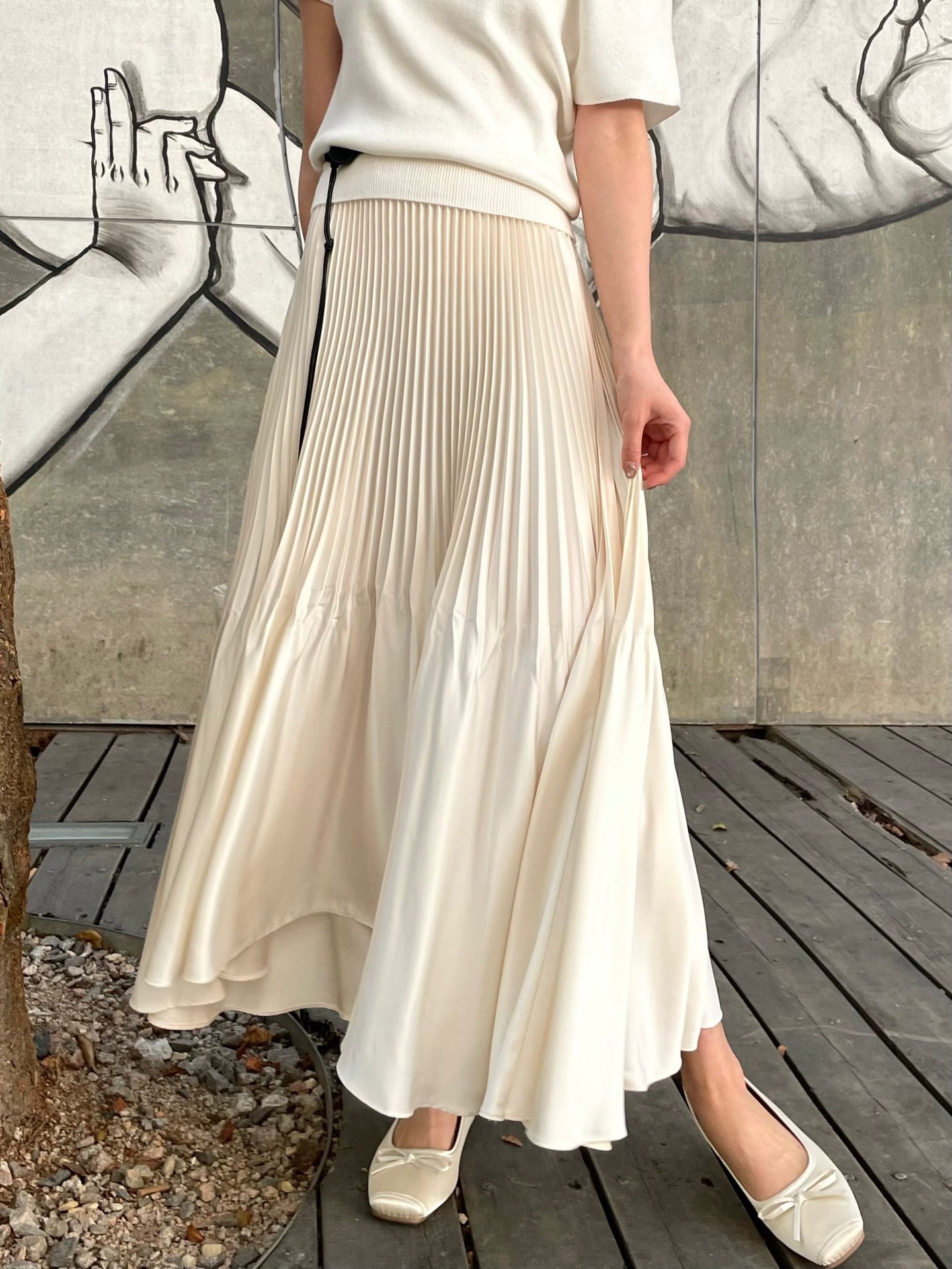 YSL 26S PLEATED MIDI SKIRT 270