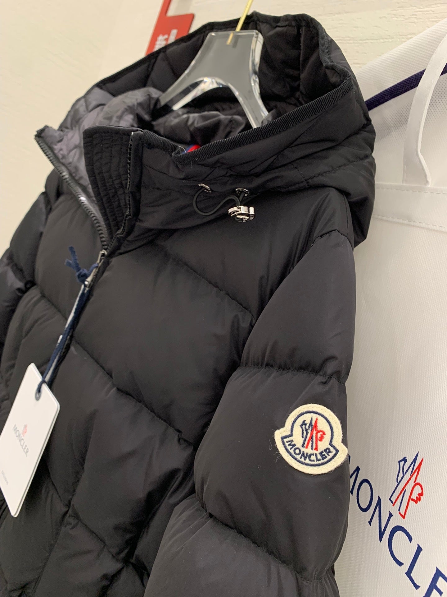 MONCLER 25S PUFFER JACKET 278