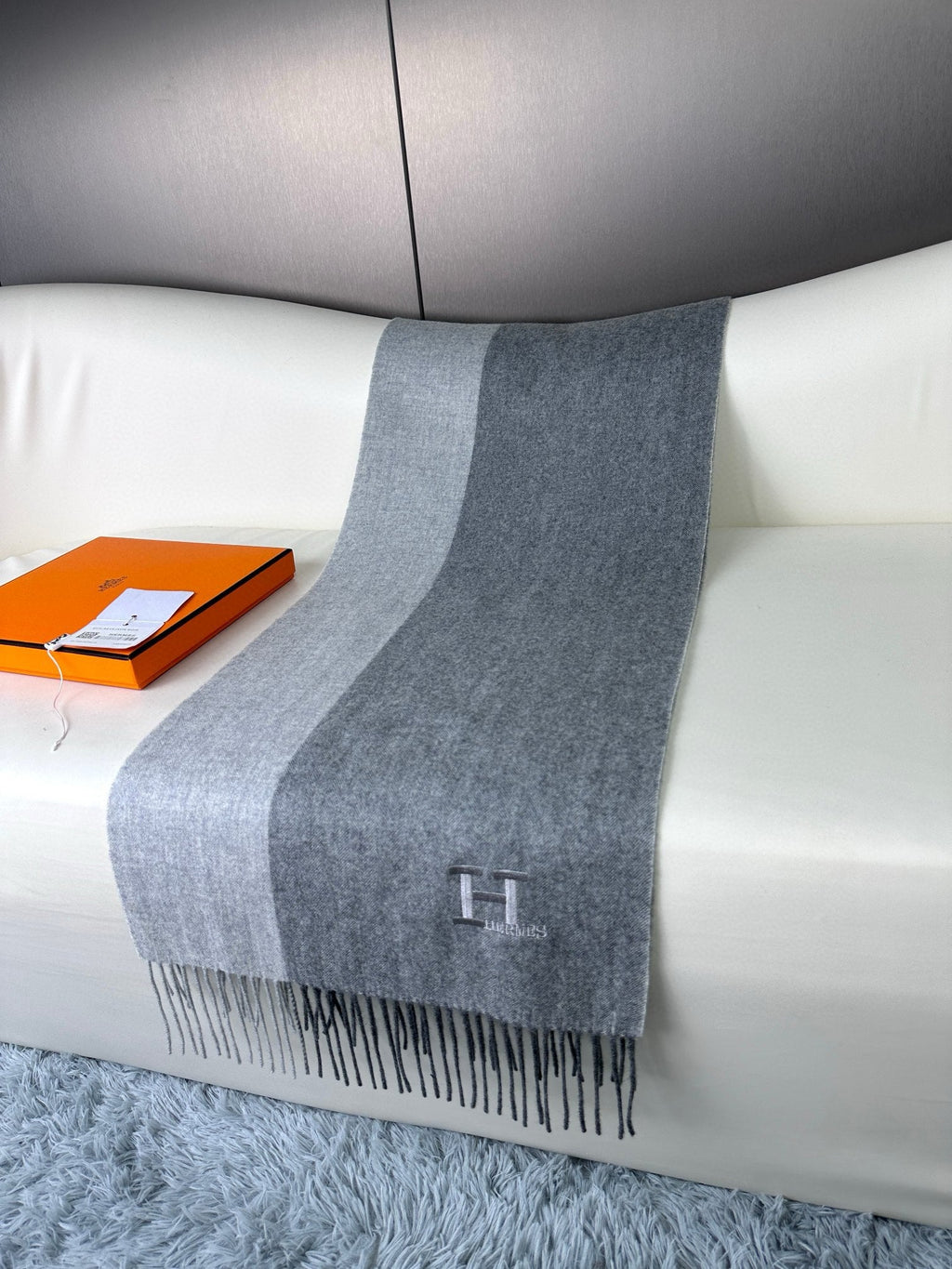 HERMES 26S LONG SCARF 190 IN CASHMERE 309793