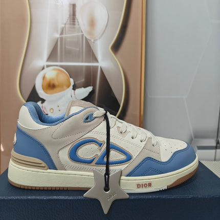 DIOR 26S LOW-TOP SNEAKER IN WHITE AND LIGHT BLUE CALFSKIN