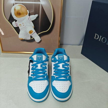DIOR 26S LOW-TOP SNEAKER IN BLUE AND WHITE CALFSKIN
