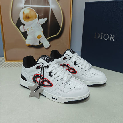 DIOR 26S LOW-TOP SNEAKER IN WHITE AND BLACK CALFSKIN