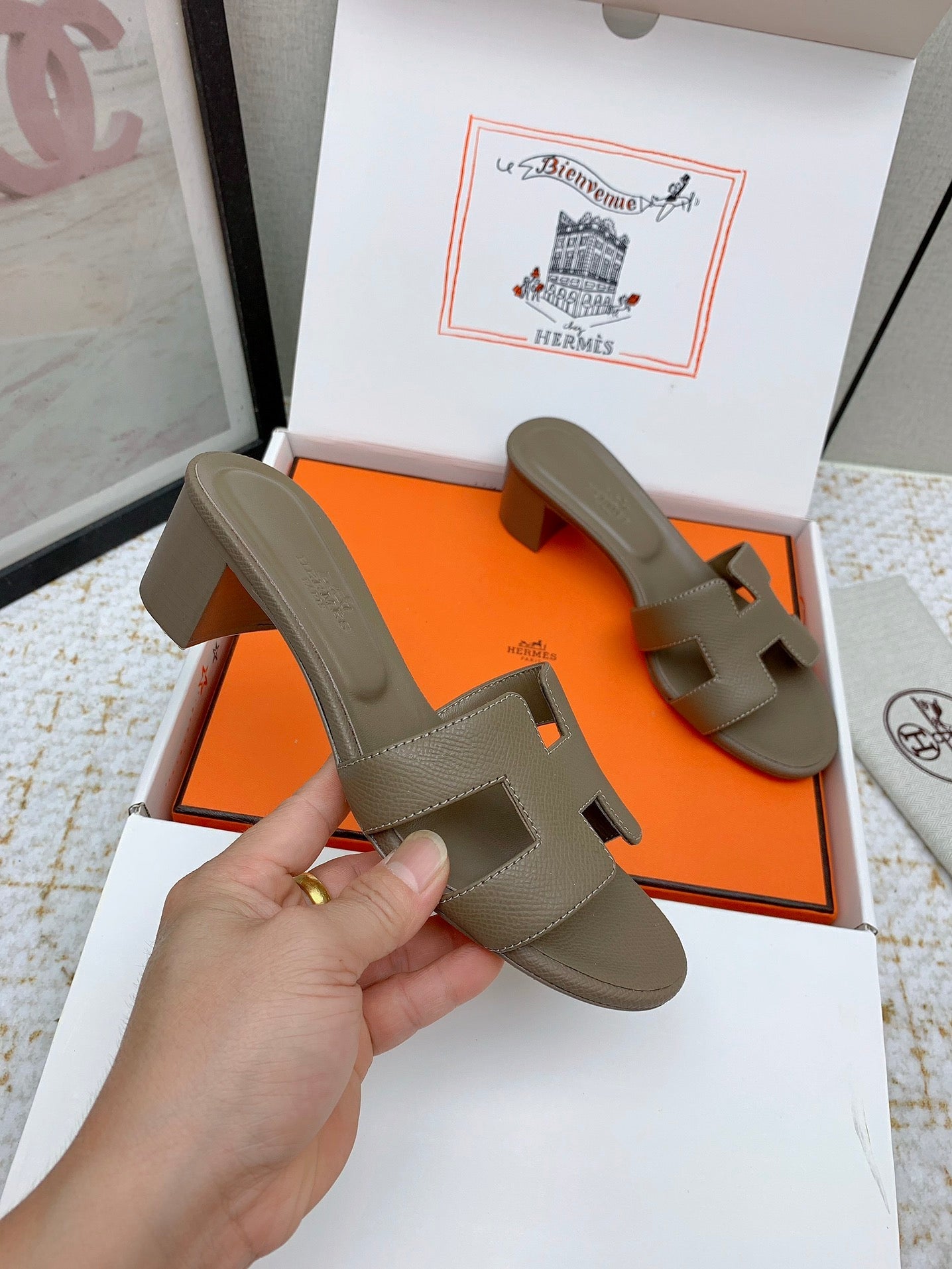 HM OASIS SANDAL HEEL 50MM IN TAUPE BROWN CALFSKIN