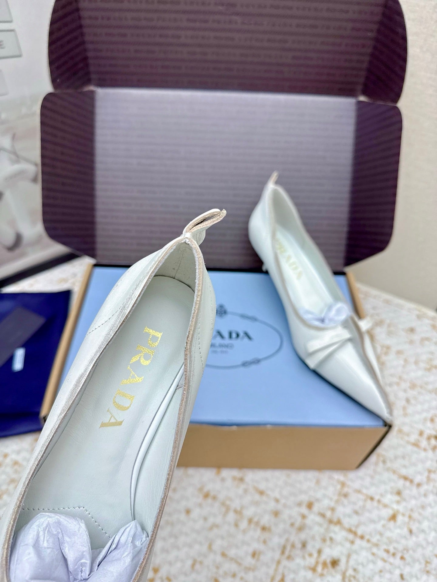 PRADA 26S ANTIQUED LEATHER PUMPS 55MM IN CREAM WHITE CALFSKIN