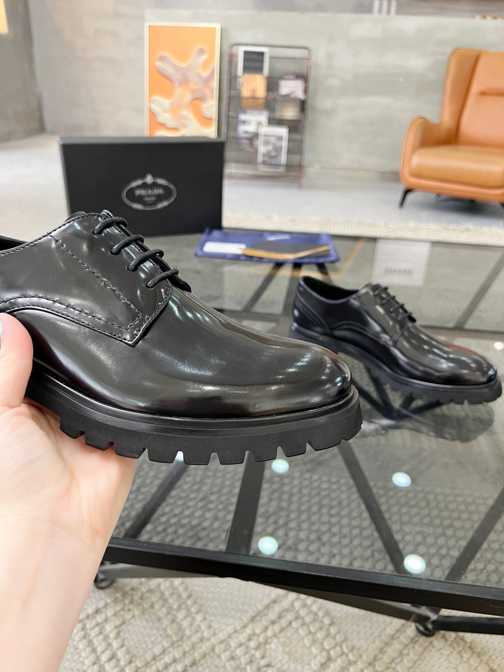 PRA LACE-UP SHOES IN GLOSSY BLACK CALFSKIN