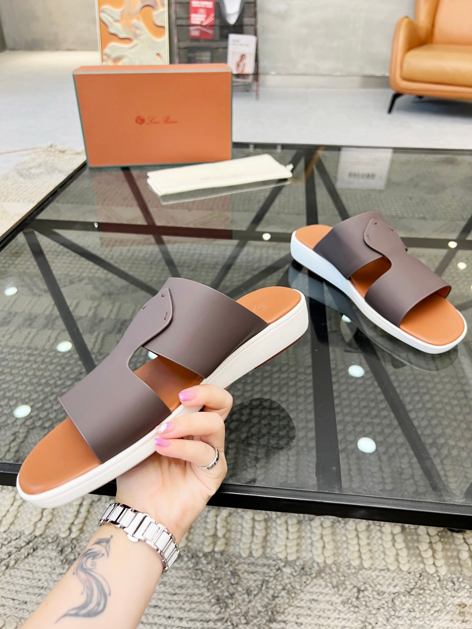 LP CROSSOVER SLIPPERS CHOCOLATE CALFSKIN